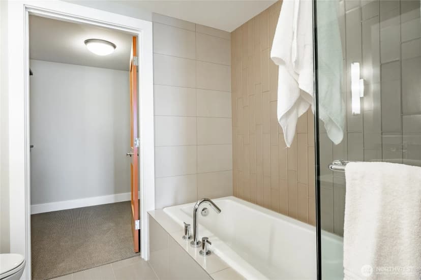 Property photo for 9535 Semiahmoo Parkway #b202, Blaine photo 21
