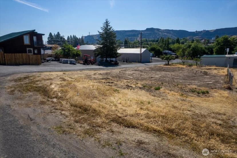 Property photo for 202 W Kelso Avenue, Electric City photo 10