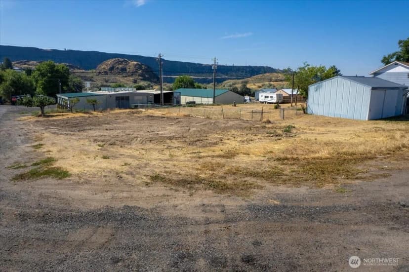 Property photo for 202 W Kelso Avenue, Electric City photo 9