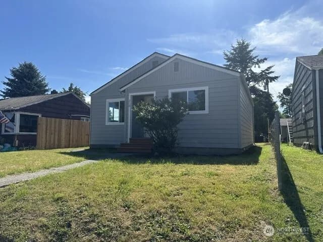 Property photo for 210 24th Avenue, Longview photo 2