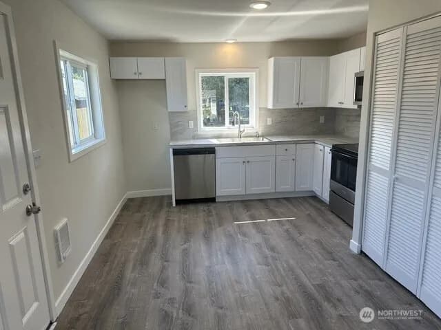 Property photo for 210 24th Avenue, Longview photo 3