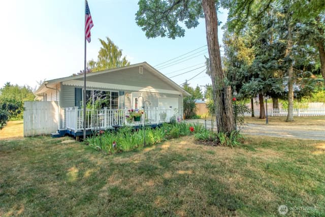 Property photo for 10035 Grove Road Se, Yelm photo 2
