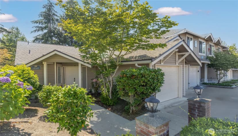 Property photo for 18585 Ne 57th Street, Redmond