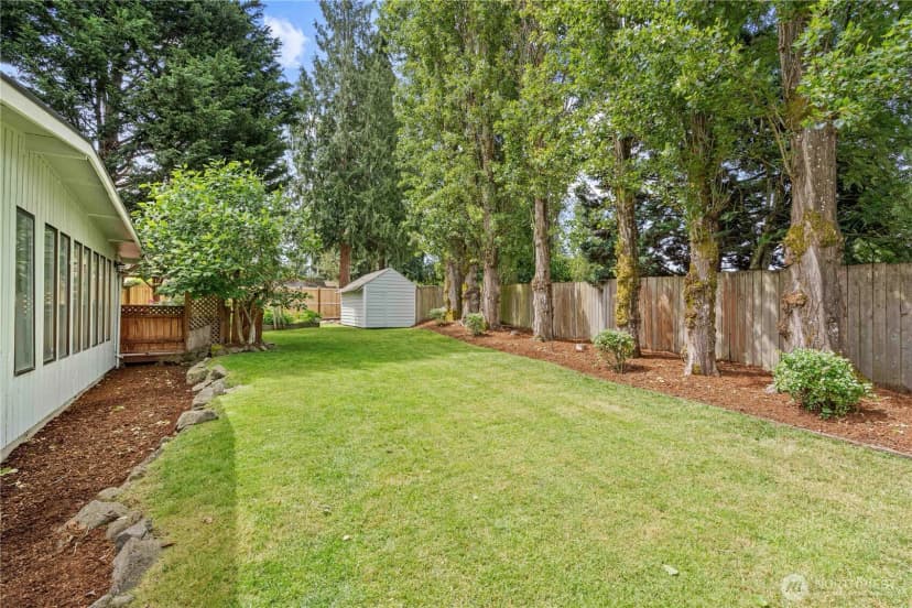 Property photo for 30225 5th Avenue S, Federal Way photo 19