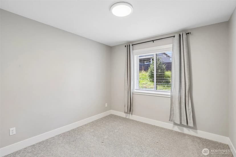 Property photo for 262 W Maple Street, Washougal photo 27