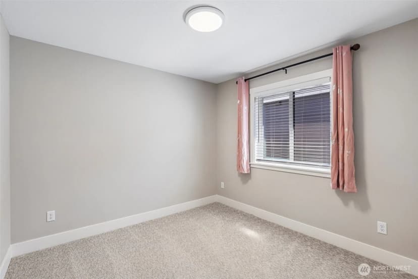 Property photo for 262 W Maple Street, Washougal photo 25