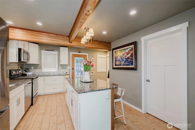 Property photo for 8022 Long Lake Road Se, Port Orchard photo 8