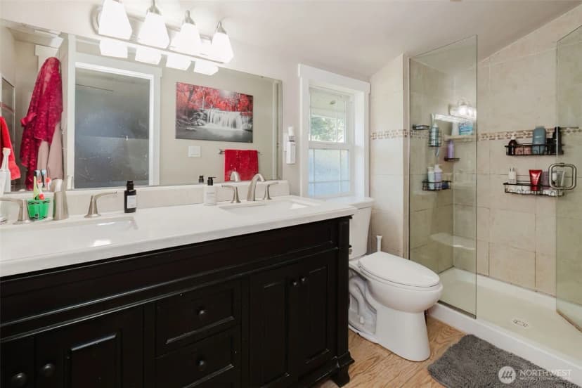 Property photo for 8022 Long Lake Road Se, Port Orchard photo 17