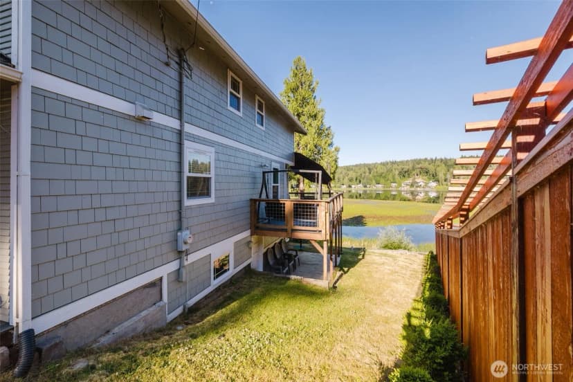 Property photo for 8022 Long Lake Road Se, Port Orchard photo 23