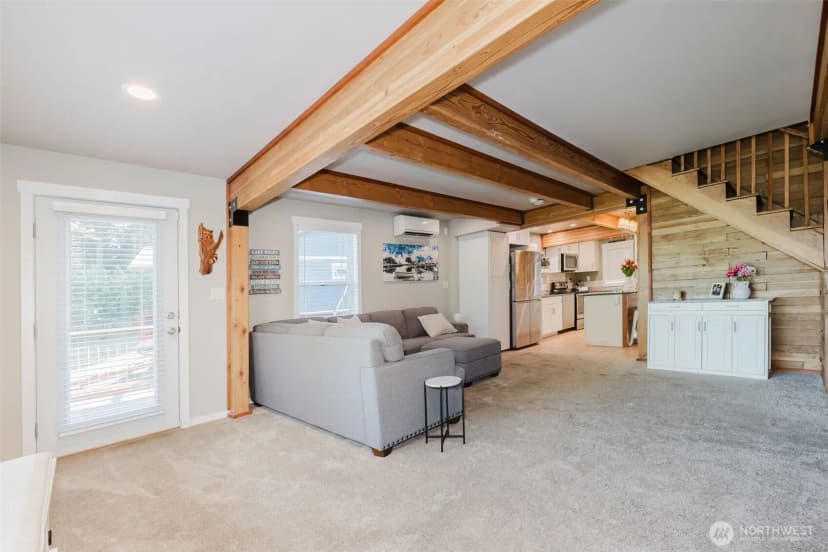 Property photo for 8022 Long Lake Road Se, Port Orchard photo 11