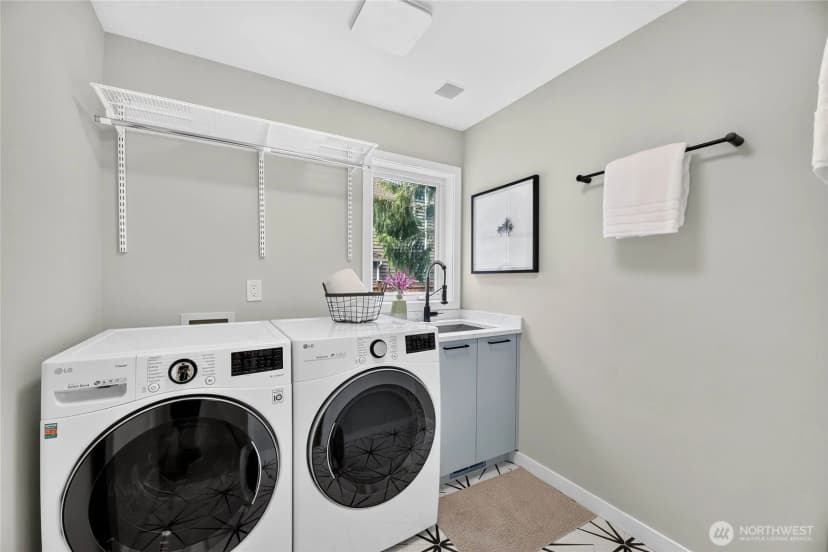 Property photo for 22711 Se 27th Street, Sammamish photo 23