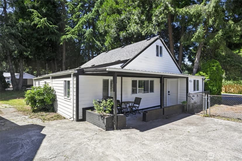 Property photo for 14808 131st Avenue Se, Renton photo 19