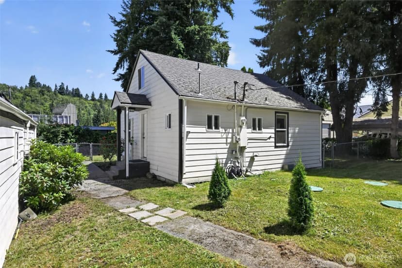 Property photo for 14808 131st Avenue Se, Renton photo 37