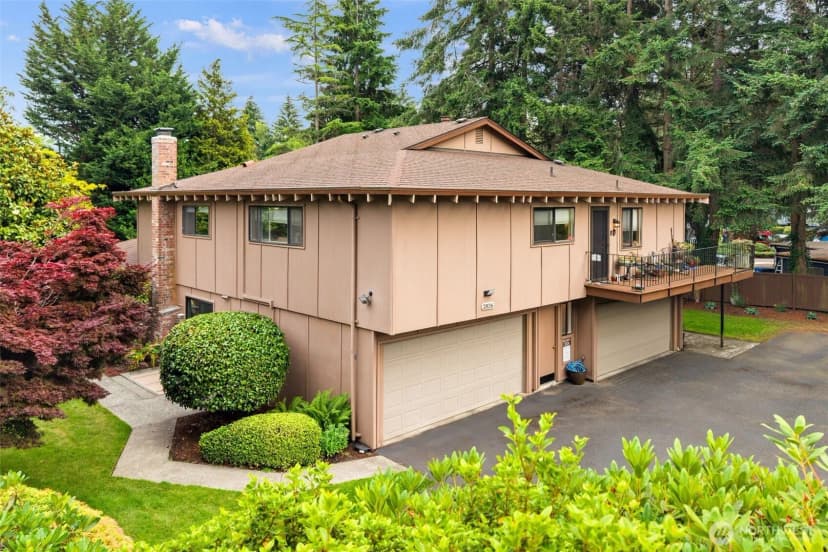 Property photo for 2826 Garden Court #b Steilacoom, Steilacoom