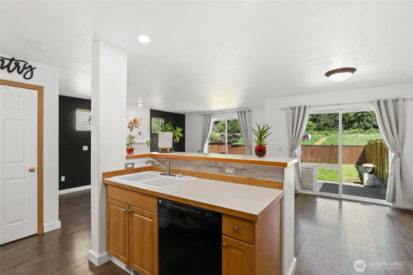 Property photo for 10714 185th Avenue E, Bonney Lake photo 11