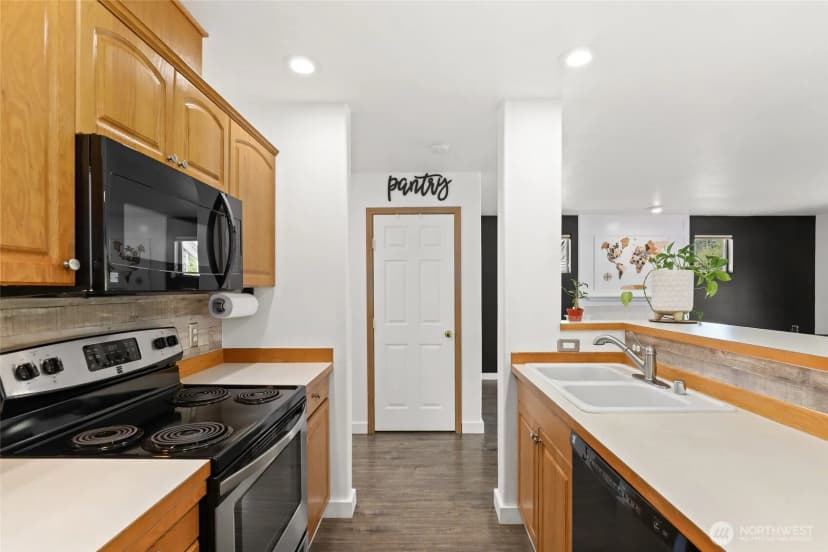 Property photo for 10714 185th Avenue E, Bonney Lake photo 10