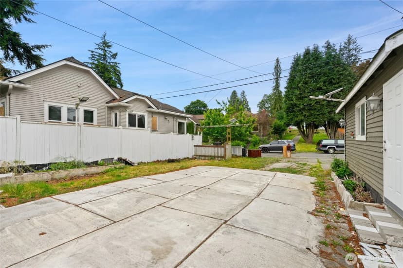 Property photo for 4012 Rucker Avenue, Everett photo 18