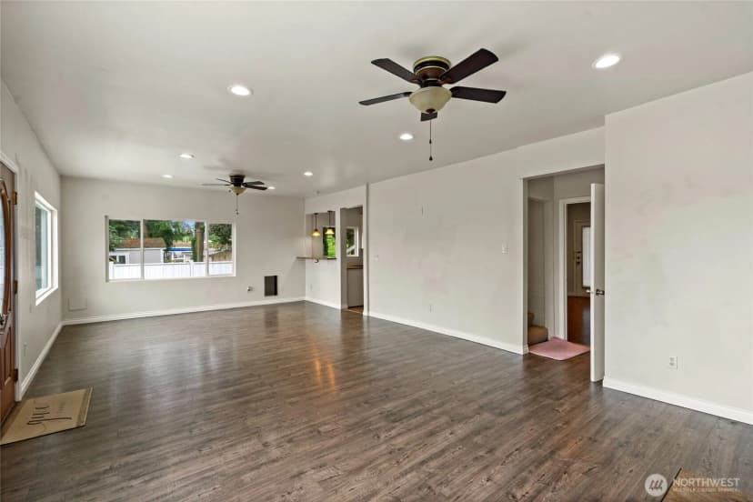 Property photo for 4012 Rucker Avenue, Everett photo 5
