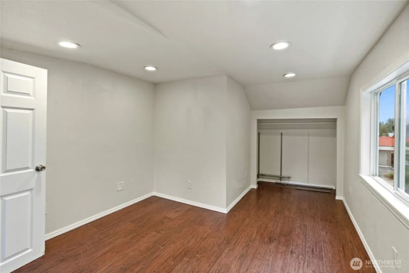 Property photo for 4012 Rucker Avenue, Everett photo 13