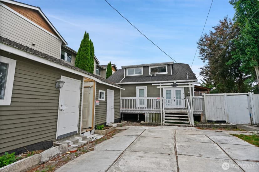 Property photo for 4012 Rucker Avenue, Everett photo 17