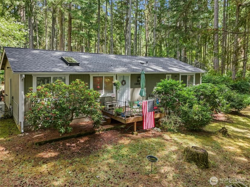 Property photo for 11618 Breaker Way, Anderson Island photo 2