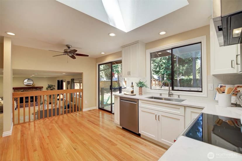 Property photo for 22014 Ne 13th Place, Sammamish photo 7