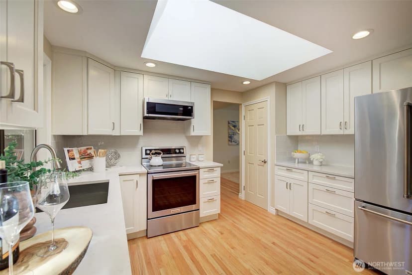 Property photo for 22014 Ne 13th Place, Sammamish photo 9