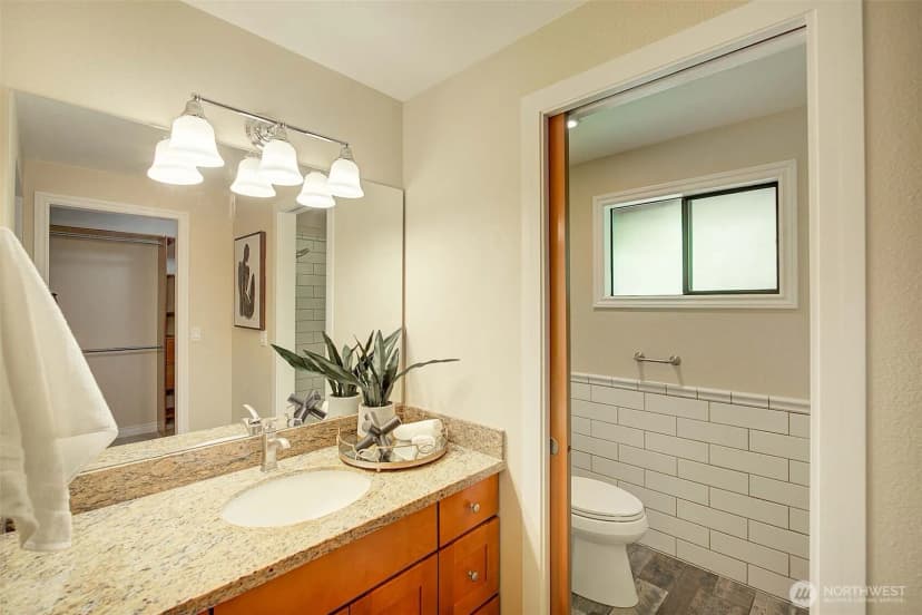 Property photo for 22014 Ne 13th Place, Sammamish photo 18
