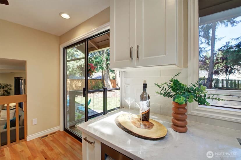 Property photo for 22014 Ne 13th Place, Sammamish photo 10