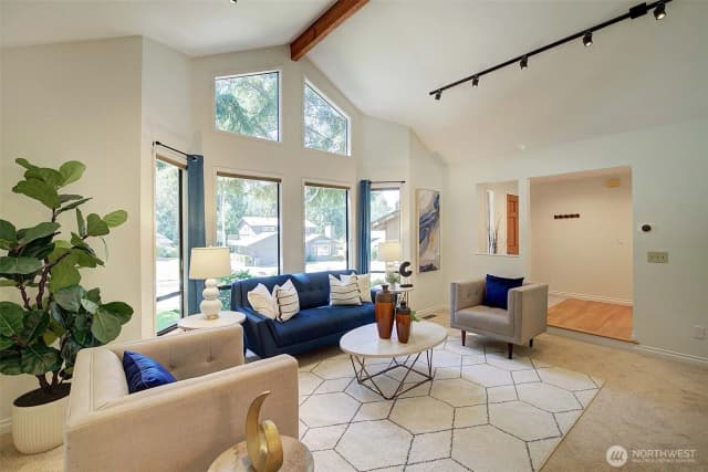 Property photo for 22014 Ne 13th Place, Sammamish photo 2