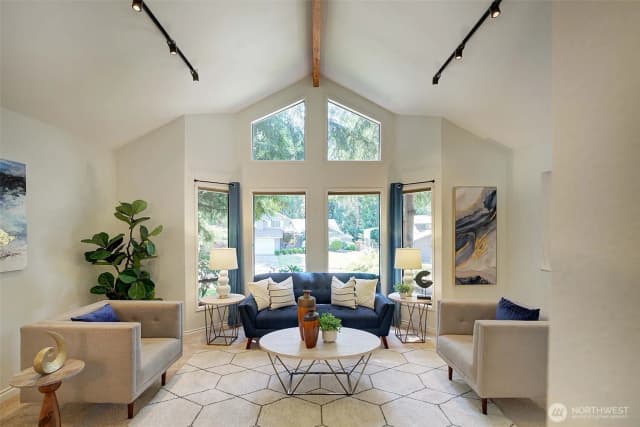 Property photo for 22014 Ne 13th Place, Sammamish photo 4