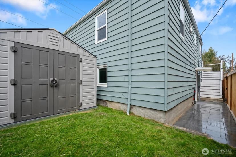 Property photo for 3903 Sw Dakota Street, Seattle photo 34