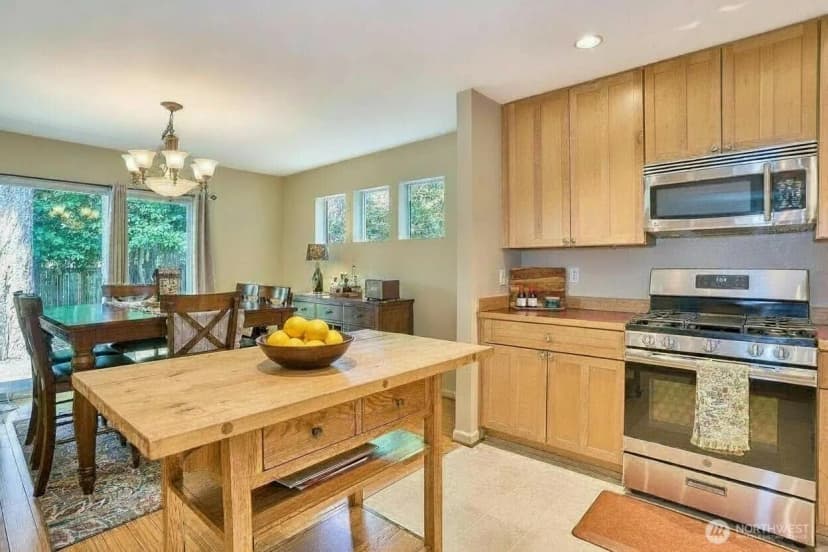 Property photo for 24131 235th Avenue Se, Maple Valley photo 16
