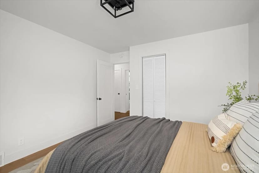 Property photo for 3903 Sw Dakota Street, Seattle photo 19