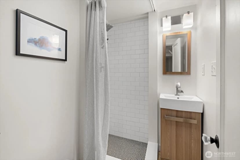 Property photo for 3903 Sw Dakota Street, Seattle photo 27