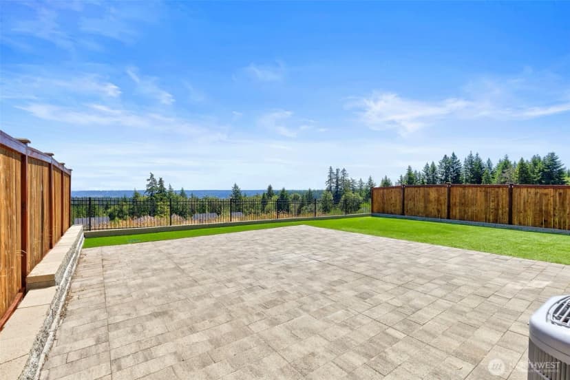 Property photo for 1331 Baker Heights, Bremerton photo 10
