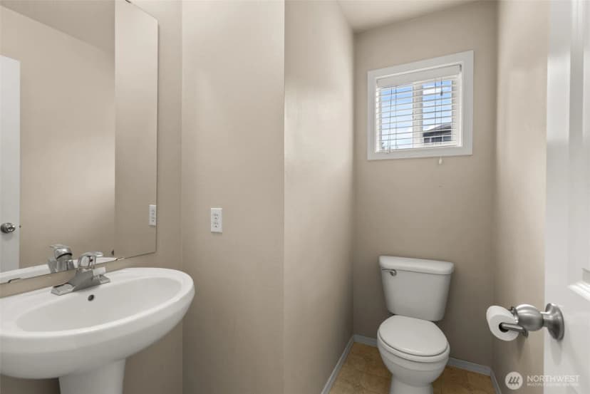 Property photo for 21377 Se 297th Street, Kent photo 12
