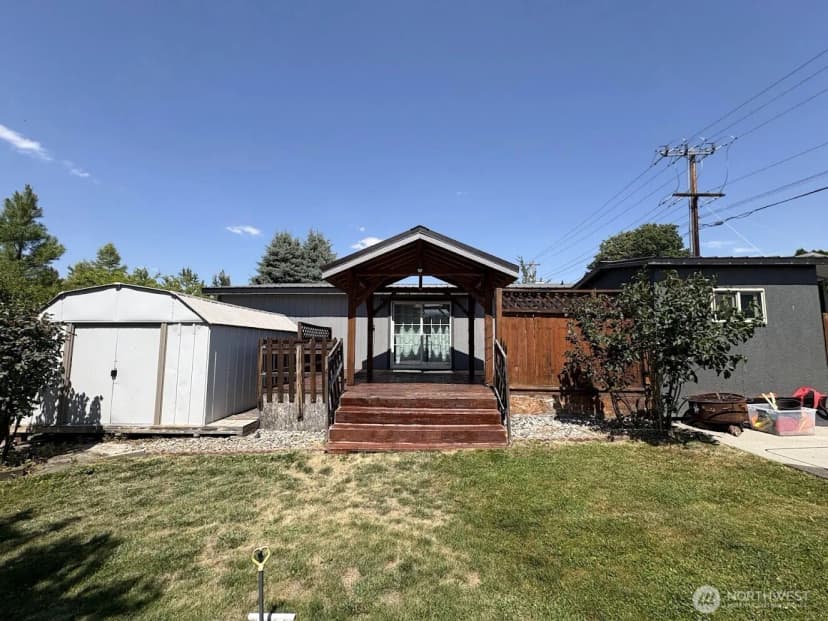 Property photo for 1640 Se 3rd Street, East Wenatchee photo 31