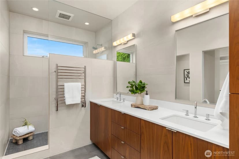 Property photo for 3154 Point White Drive Ne, Bainbridge Island photo 22