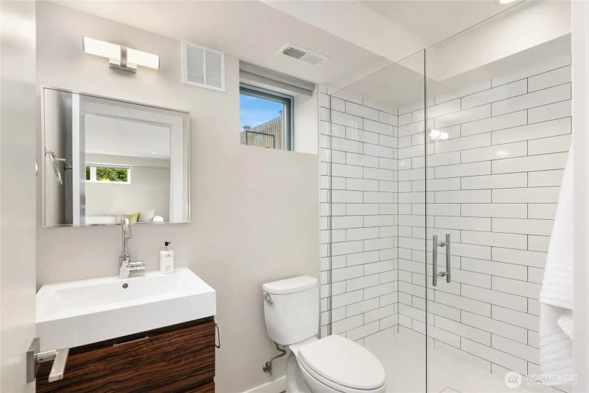 Property photo for 3154 Point White Drive Ne, Bainbridge Island photo 32