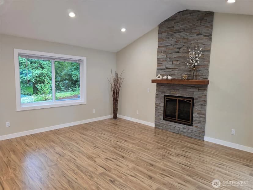 Property photo for 31207 W Lake Morton Drive Se, Kent photo 17