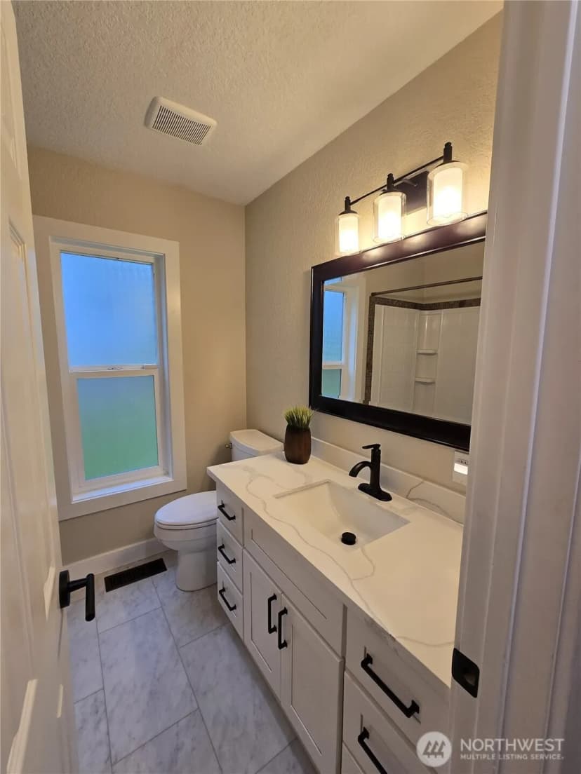 Property photo for 31207 W Lake Morton Drive Se, Kent photo 13