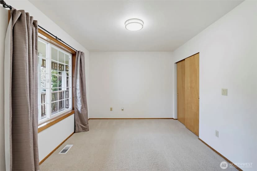 Property photo for 34912 57th Avenue S, Auburn photo 20