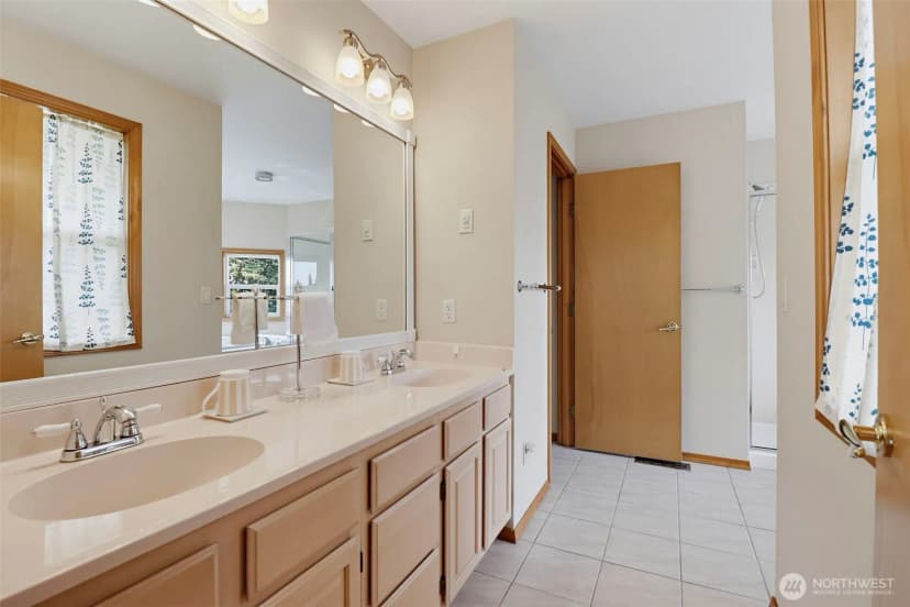 Property photo for 34912 57th Avenue S, Auburn photo 19