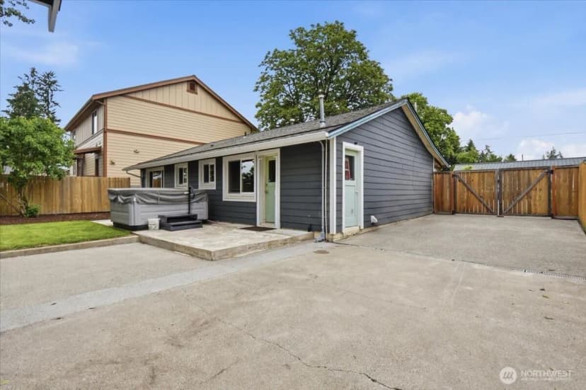 Property photo for 851 Pierce Avenue Ne, Renton photo 30