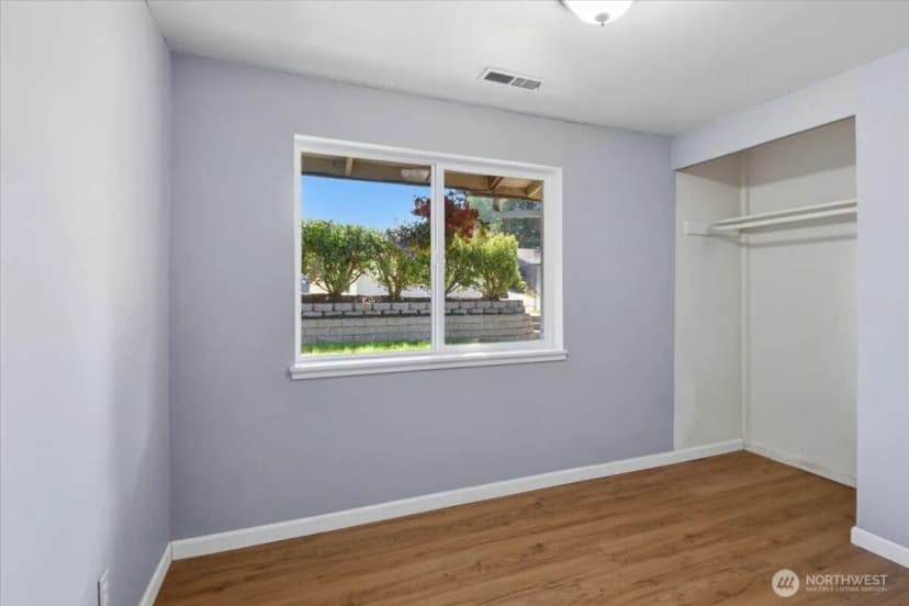 Property photo for 851 Pierce Avenue Ne, Renton photo 18