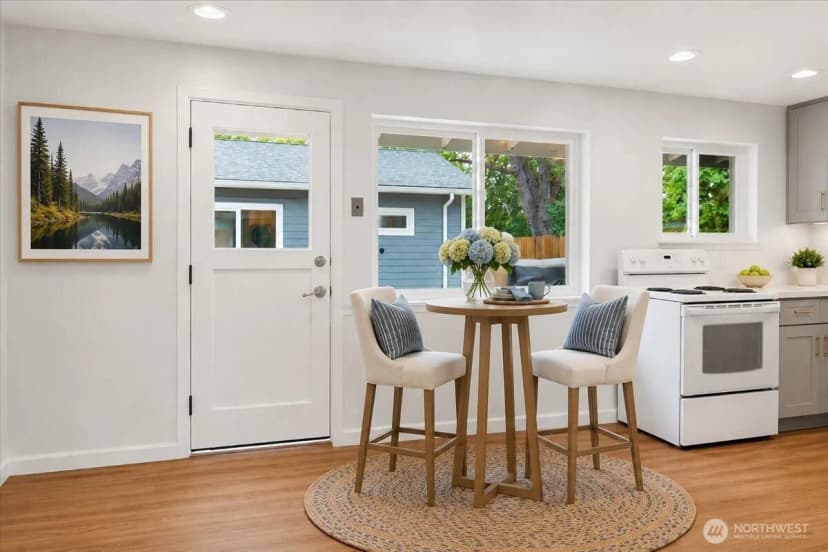 Property photo for 851 Pierce Avenue Ne, Renton photo 9