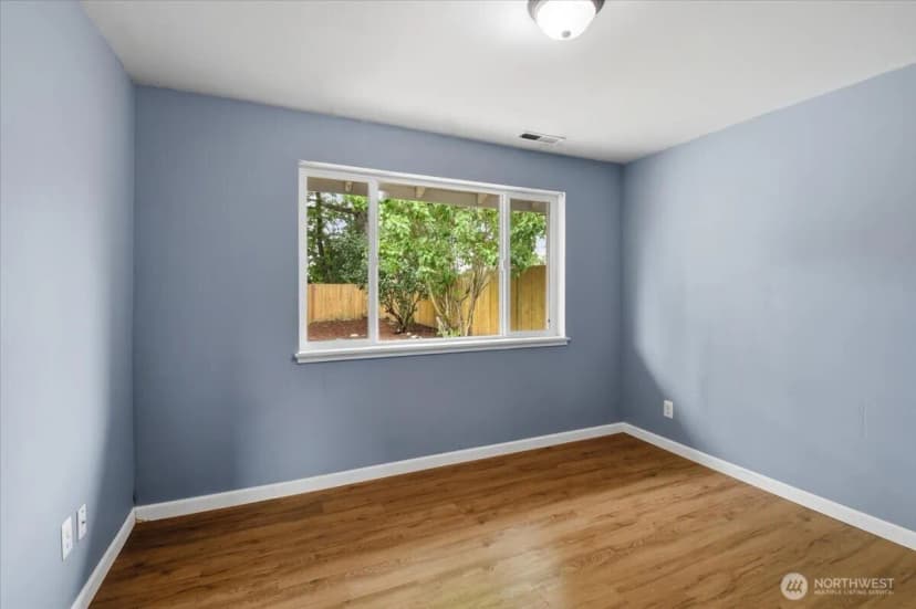 Property photo for 851 Pierce Avenue Ne, Renton photo 15