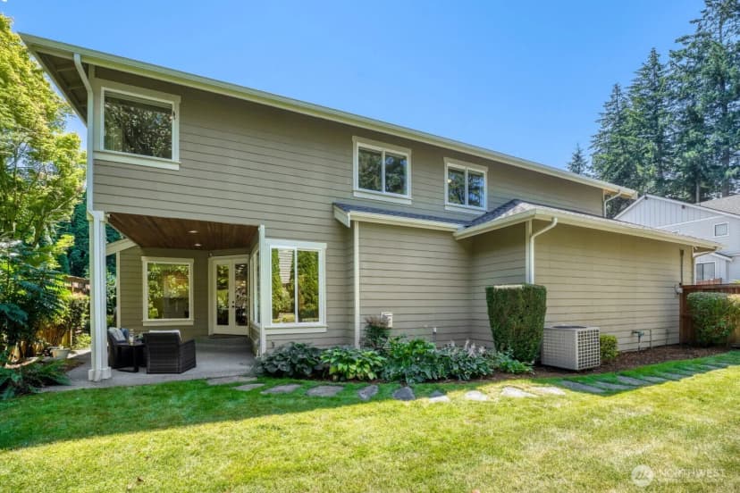 Property photo for 13042 Ne 8th Street, Bellevue photo 37