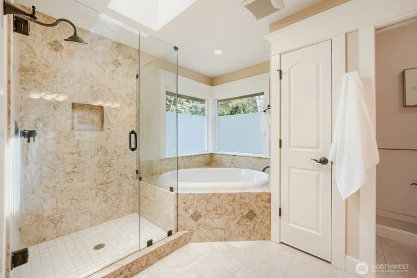 Property photo for 13042 Ne 8th Street, Bellevue photo 27